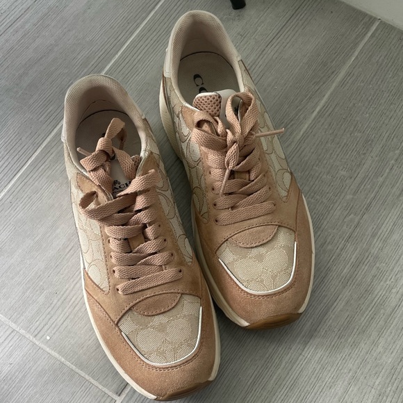 Coach Tech Runner Sneakers Tan - Picture 5 of 6